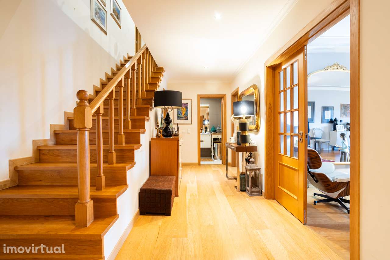 Apartamento T2+1 Duplex, terraço de 50m2, 2 lugares de garagem no Pres - Grande imagem: 2/58