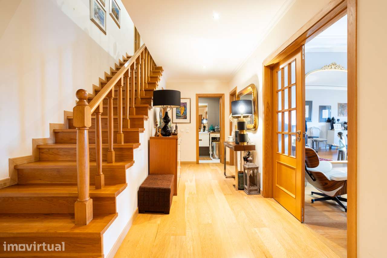Apartamento T2+1 Duplex, terraço de 50m2, 2 lugares de garagem no Pres - Grande imagem: 2/58