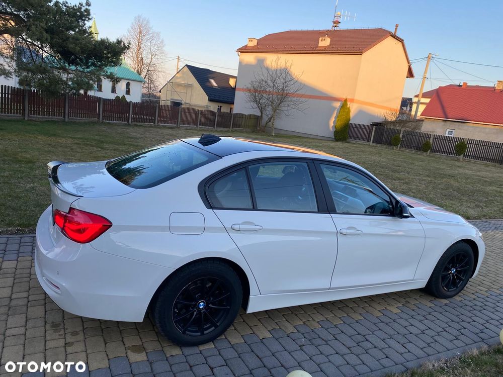 BMW Seria 3 318i - 7