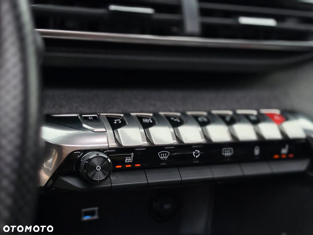 Peugeot 5008 - 19