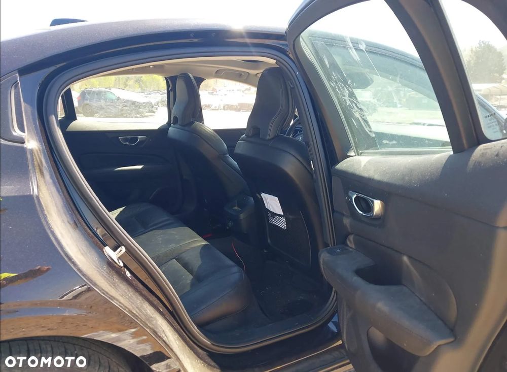 Volvo S60 - 11