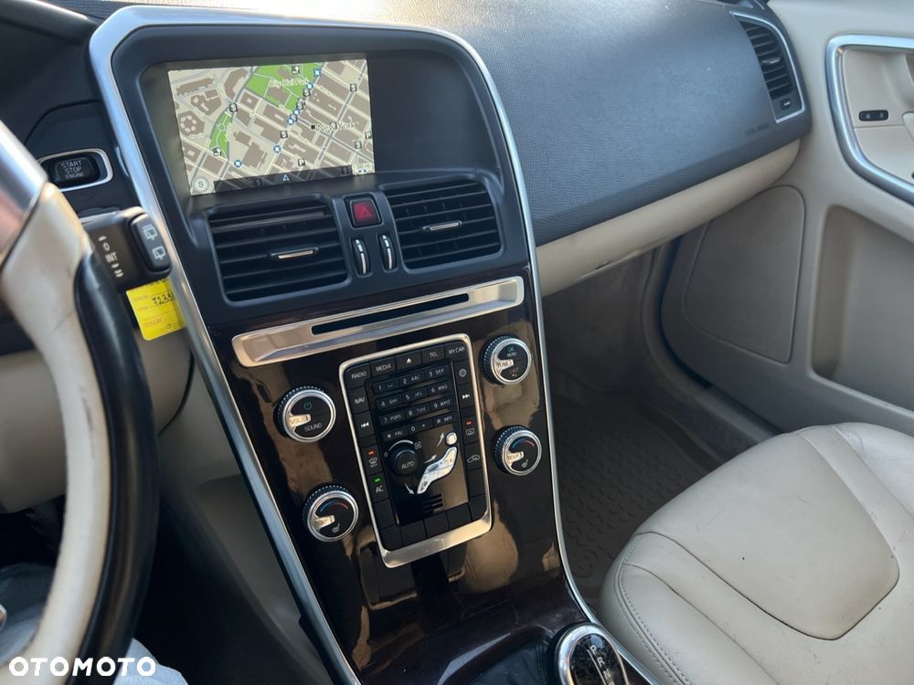 Volvo XC 60 - 23