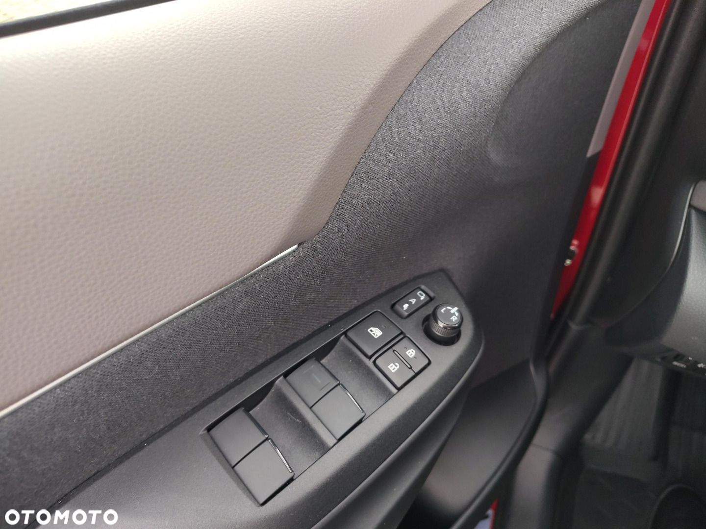 Toyota Yaris Cross - 18