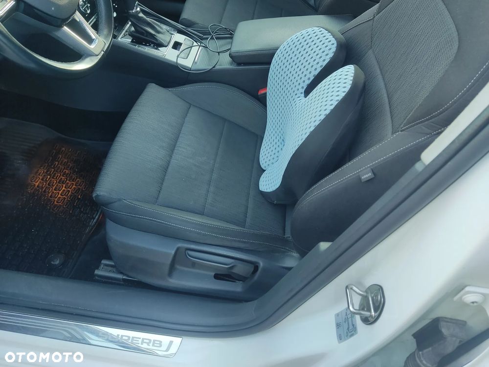 Skoda Superb 2.0 TDI SCR Ambition DSG - 12
