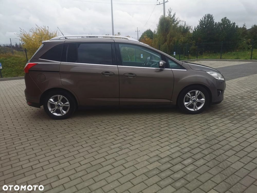 Ford Grand C-MAX 1.6 TDCi Start-Stop-System Champions Edition - 11