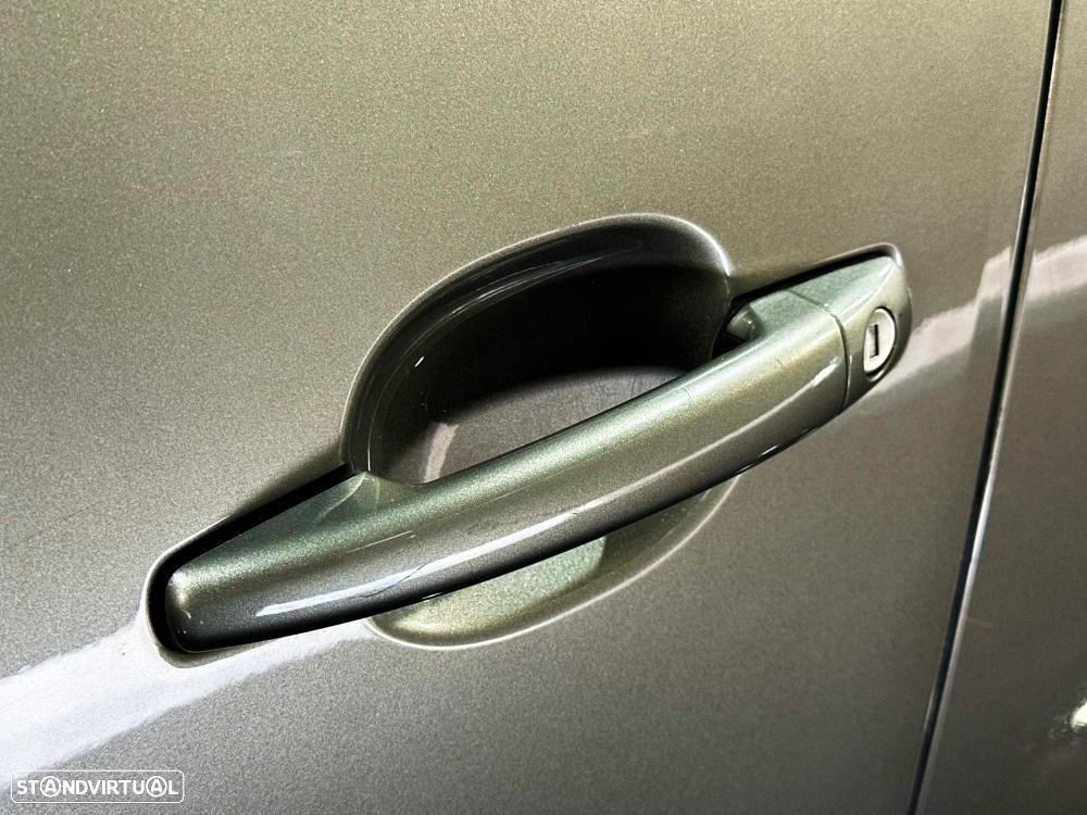 Peugeot 3008 2.0 HDi Hybrid4 Limited Edition - 18