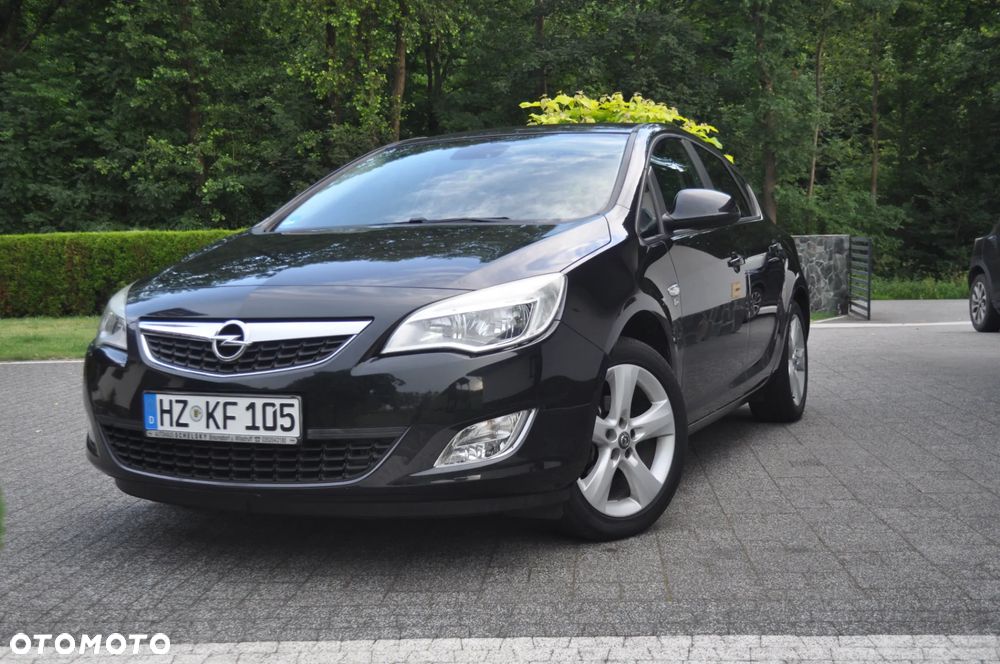Opel Astra 1.4 Turbo 150 Jahre - 6