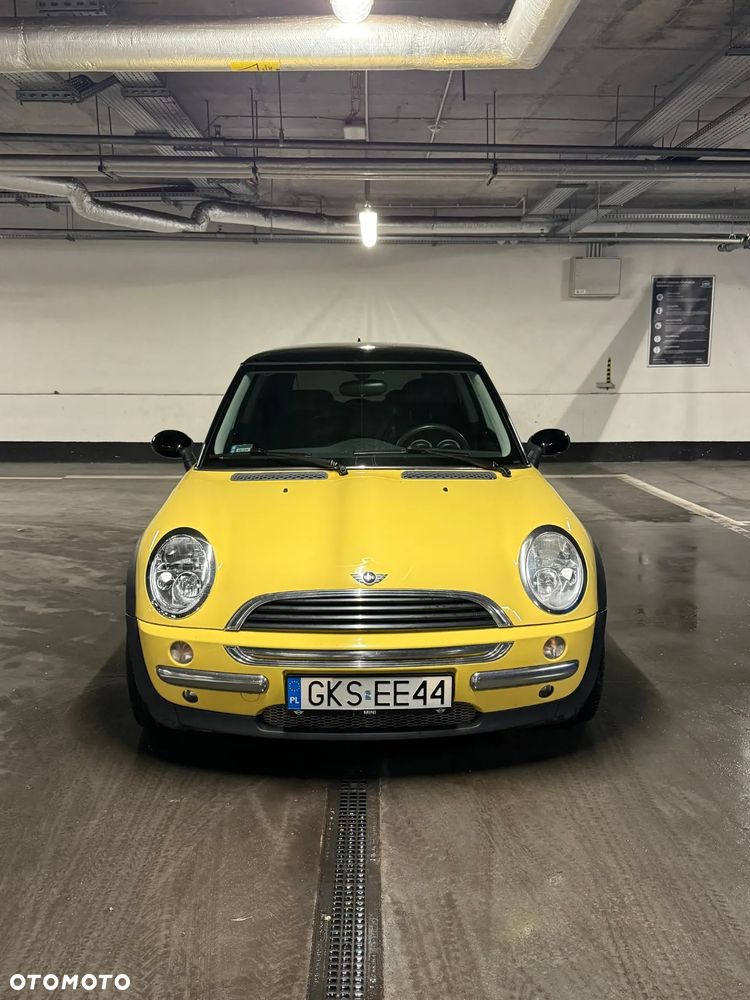 MINI Cooper Standard - 1