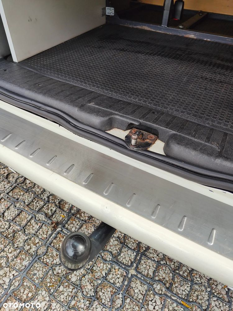 Volkswagen Transporter - 32