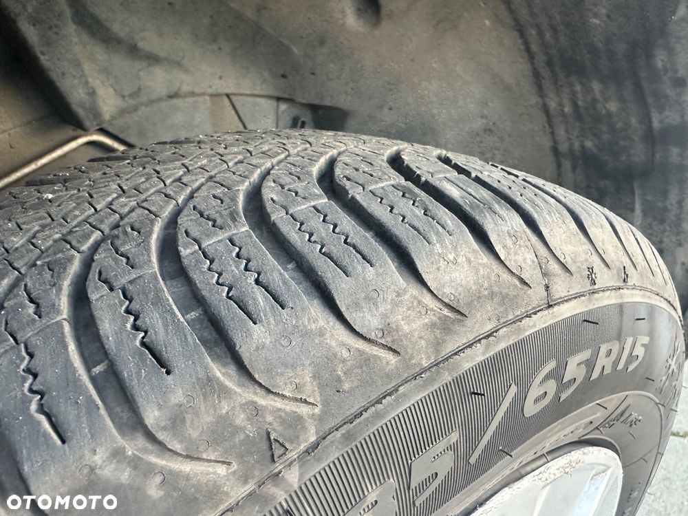 Dacia Logan 0.9 TCe Laureate S&S - 13