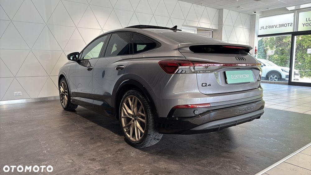 Audi Q4 e-tron - 4