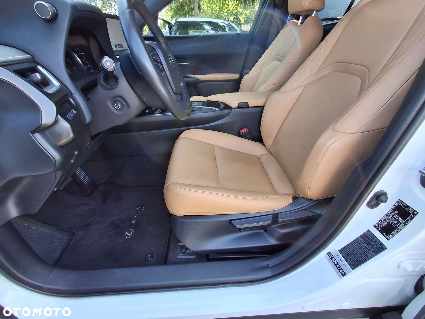 Lexus UX 200 GPF F Sport Design 2WD - 9