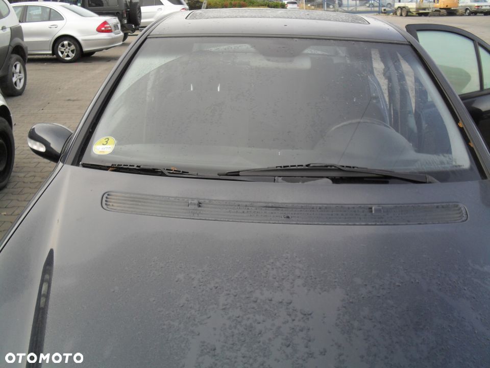 Mercedes w203 SZYBA CZOŁOWA