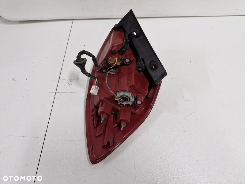 KIA CEED II 2 HB LAMPA LEWY TYŁ TYLNA LED 92401-A20 - 3