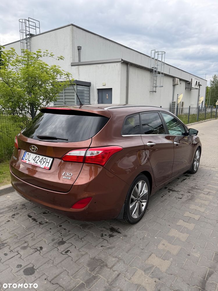 Hyundai i30 1.6 CRDi Premium - 6