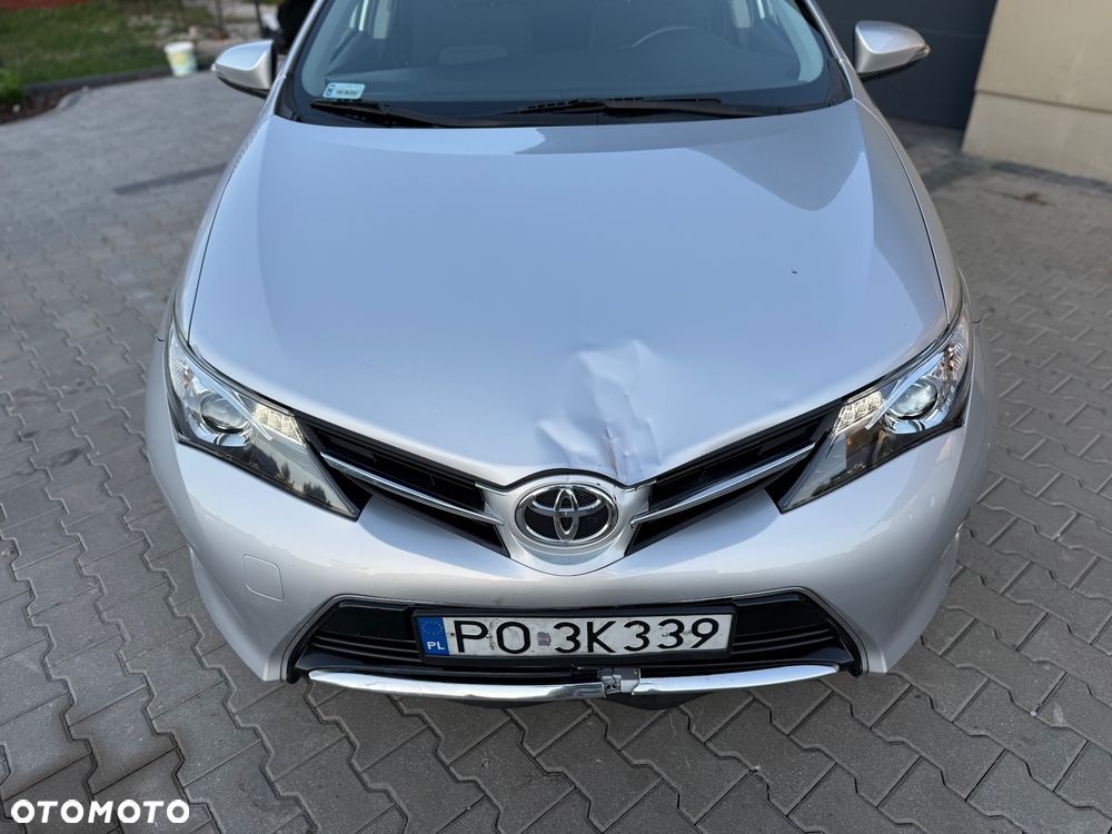 Toyota Auris 1.6 Premium Comfort - 28