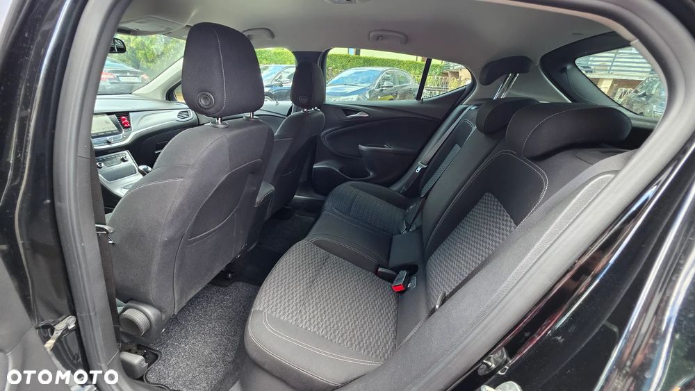 Opel Astra 1.0 T Essentia S&S - 7