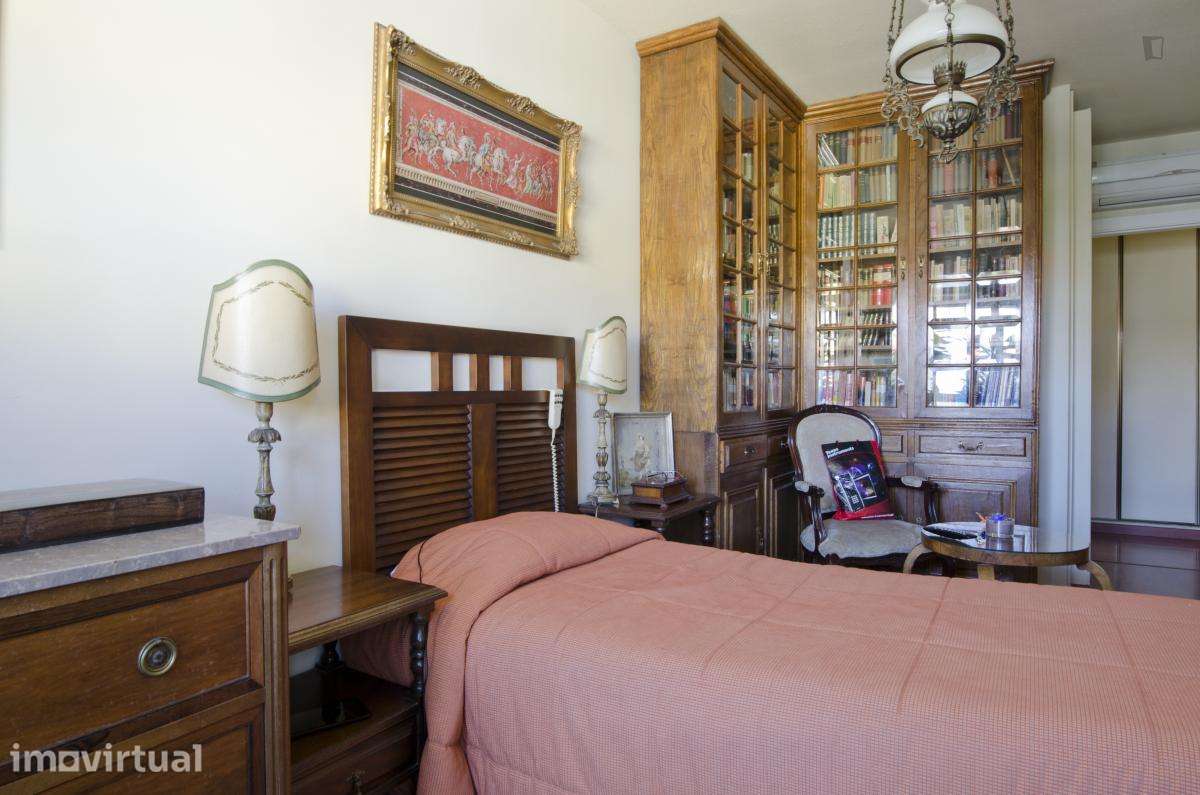Quarto - localizado em Olaias Lisbon - Grande imagem: 2/39