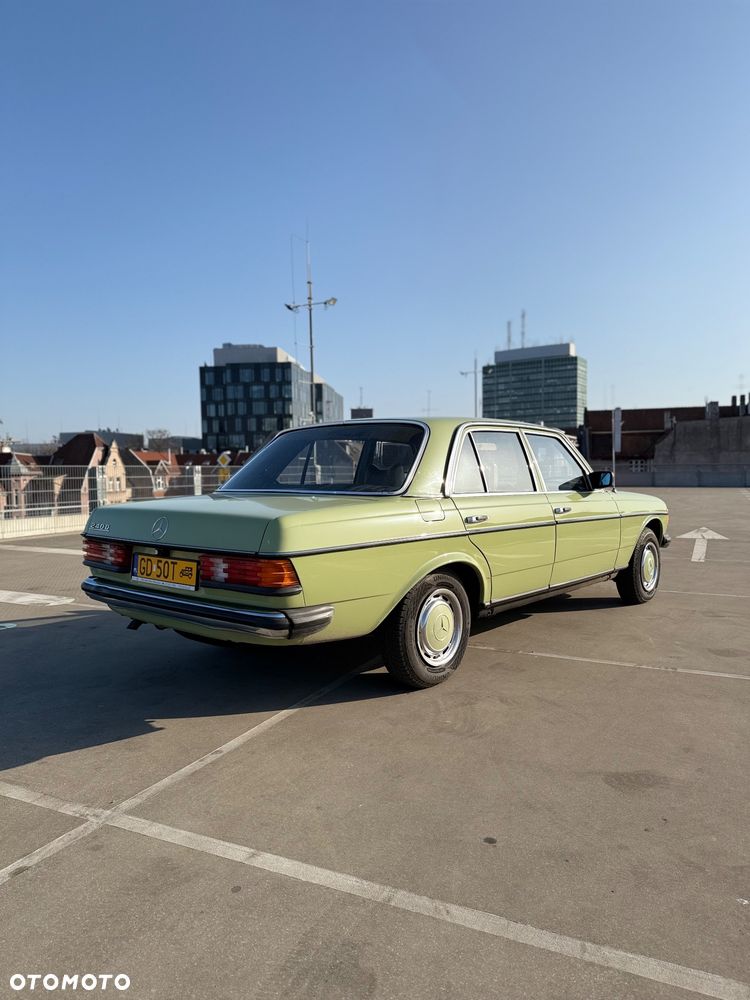 Mercedes-Benz W123 - 10