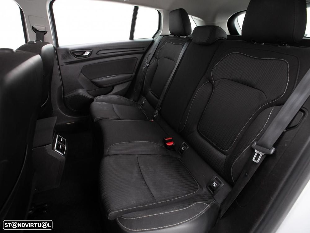 Renault Mégane Sport Tourer - 9