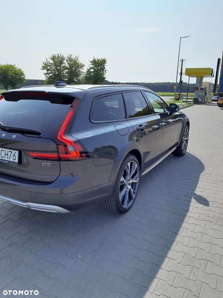 Volvo V90 D5 AWD Momentum - 5