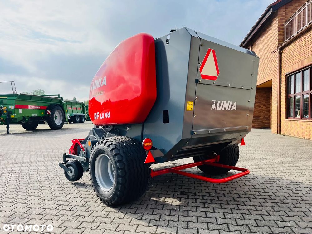 Unia Prasa stałokomorowa walcowo-łańcuchowa DF 120 1,8 VD - 9