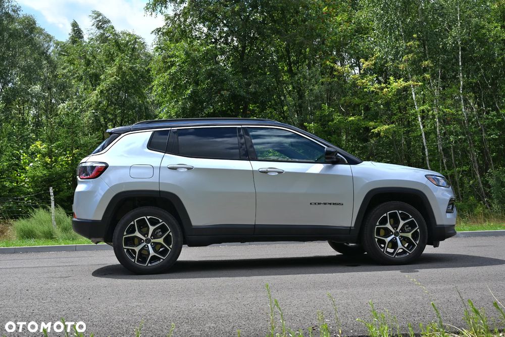 Jeep Compass - 4