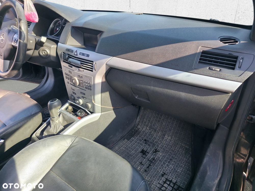 Opel Astra - 24