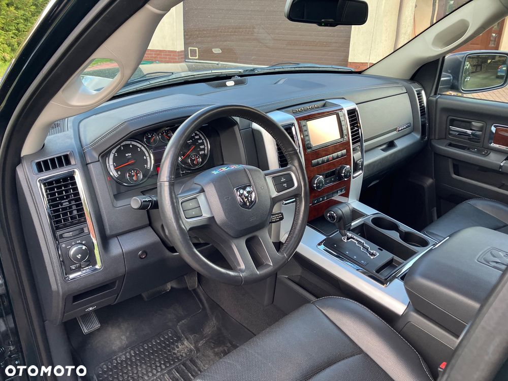 Dodge RAM 5.7 4x4 - 7
