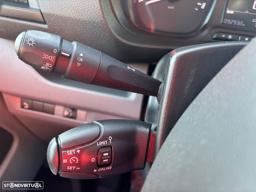 Opel Vivaro 1.5 CDTi L3H1 Essentia Inc - 35