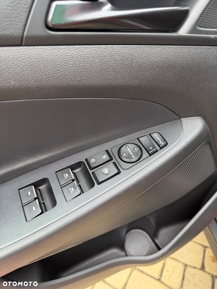 Hyundai Tucson 1.6 CRDi 48V-Hybrid 2WD DCT N Line - 22