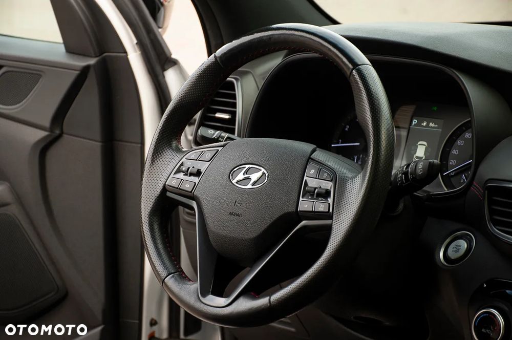 Hyundai Tucson 1.6 GDi 4WD DCT N Line - 30