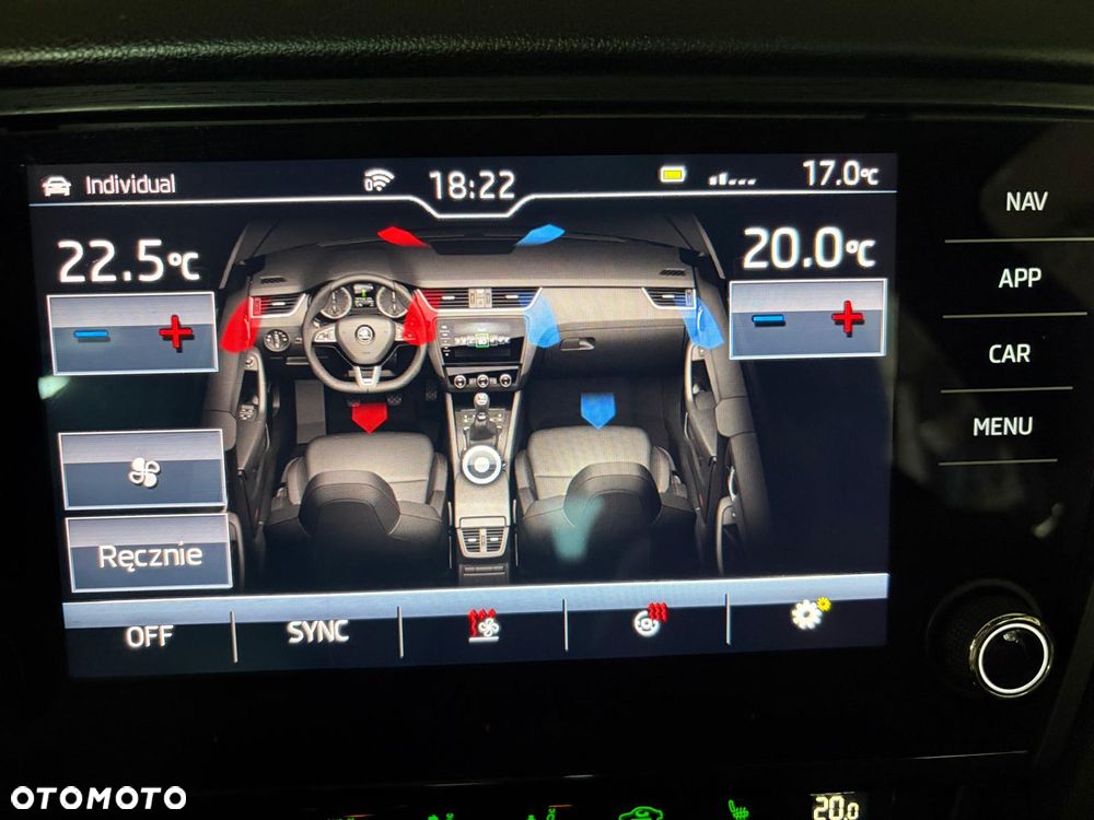 Skoda Octavia 2.0 TSI RS - 29