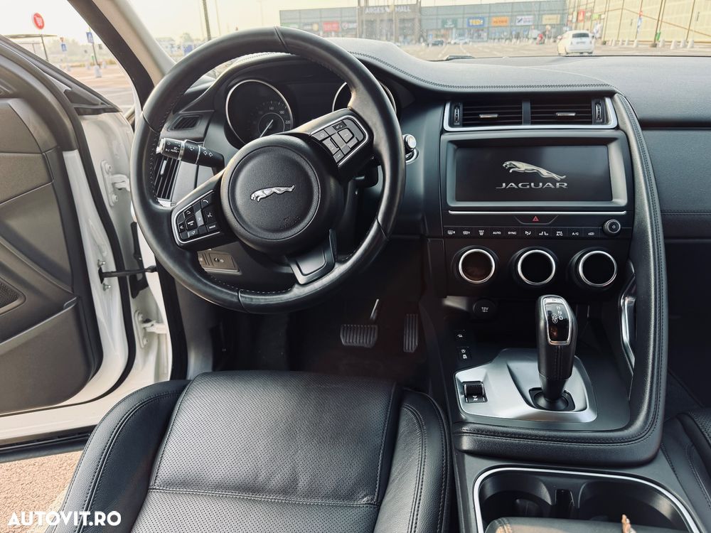 Jaguar E-Pace P200 AWD S - 7