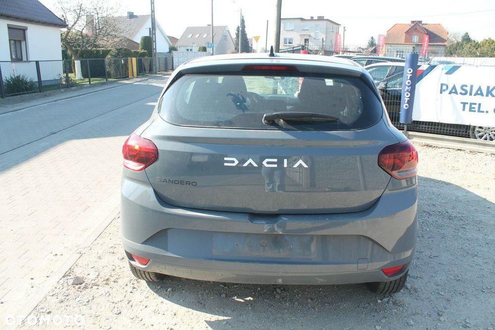 Dacia Sandero - 6