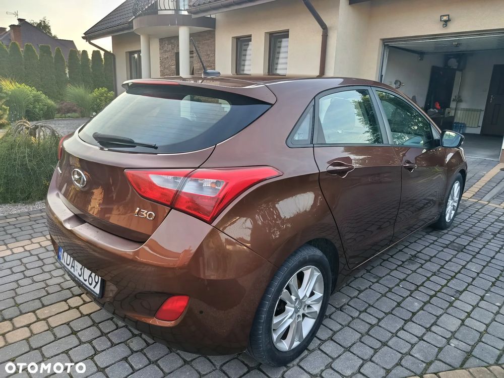 Hyundai i30 1.4 CRDi Premium - 6