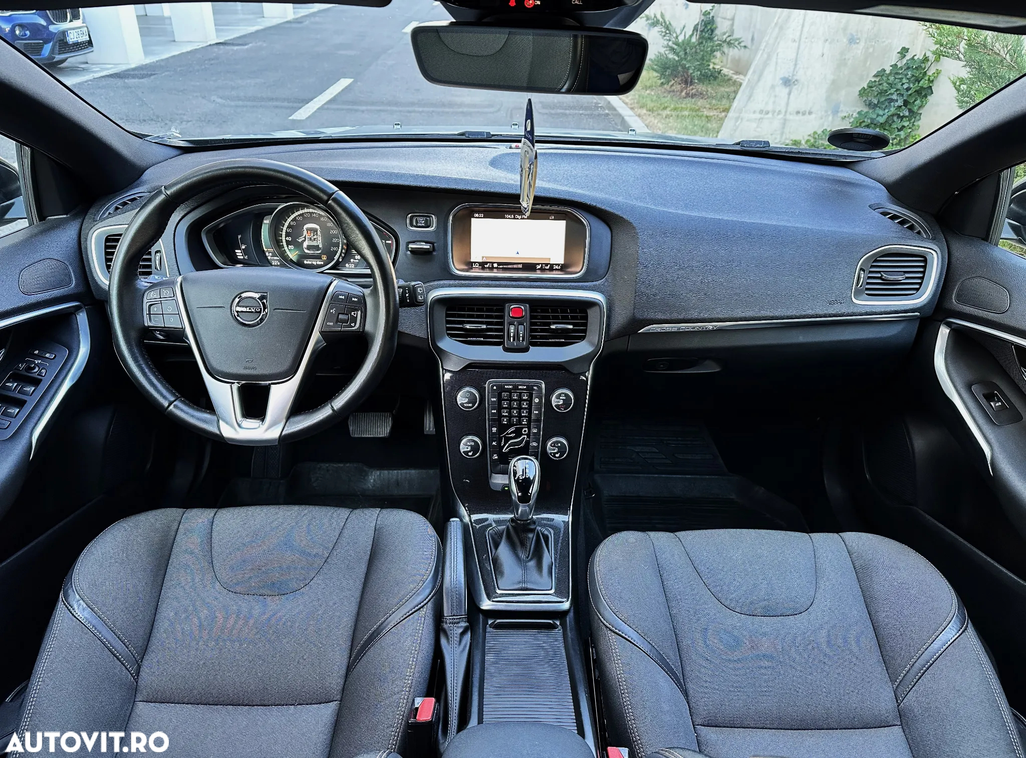Volvo V40 D2 Aut. Momentum - 6