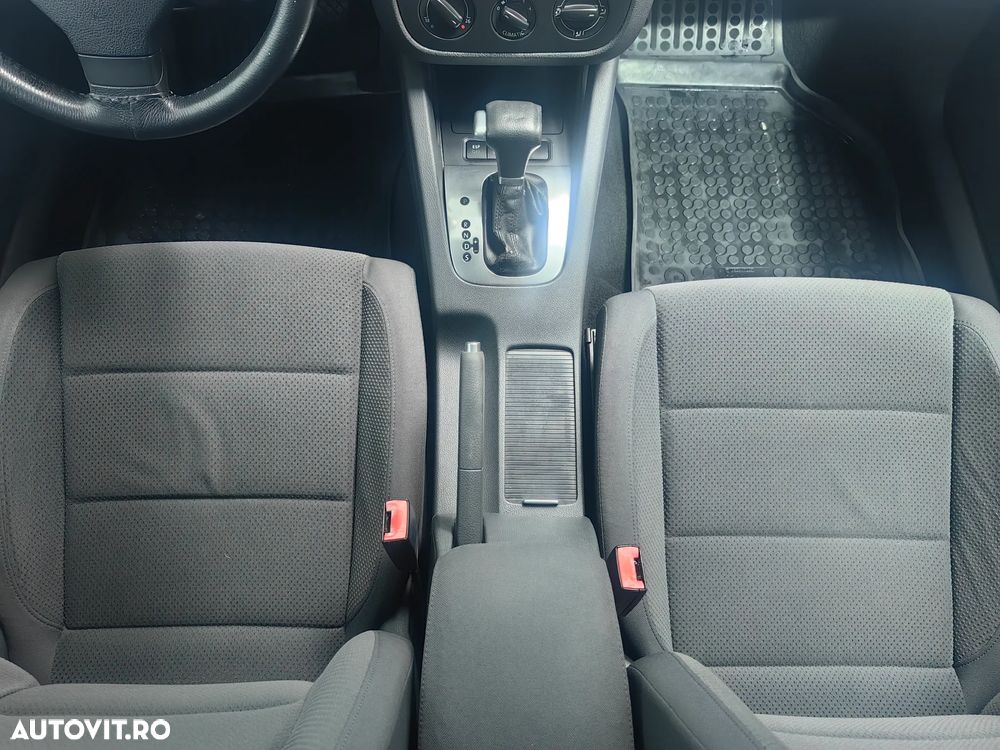 Volkswagen Golf 1.6 Automatik - 21