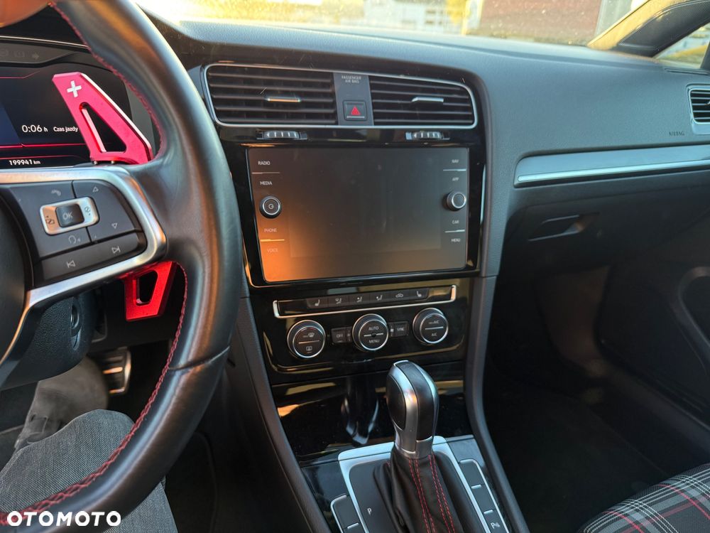 Volkswagen Golf GTI 2.0 TSI OPF DSG Performance - 12