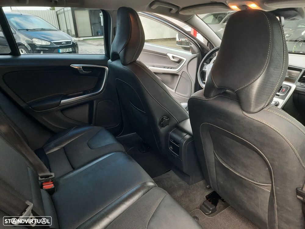 Volvo V60 1.6 D2 Drive R-Design Start/Stop - 47