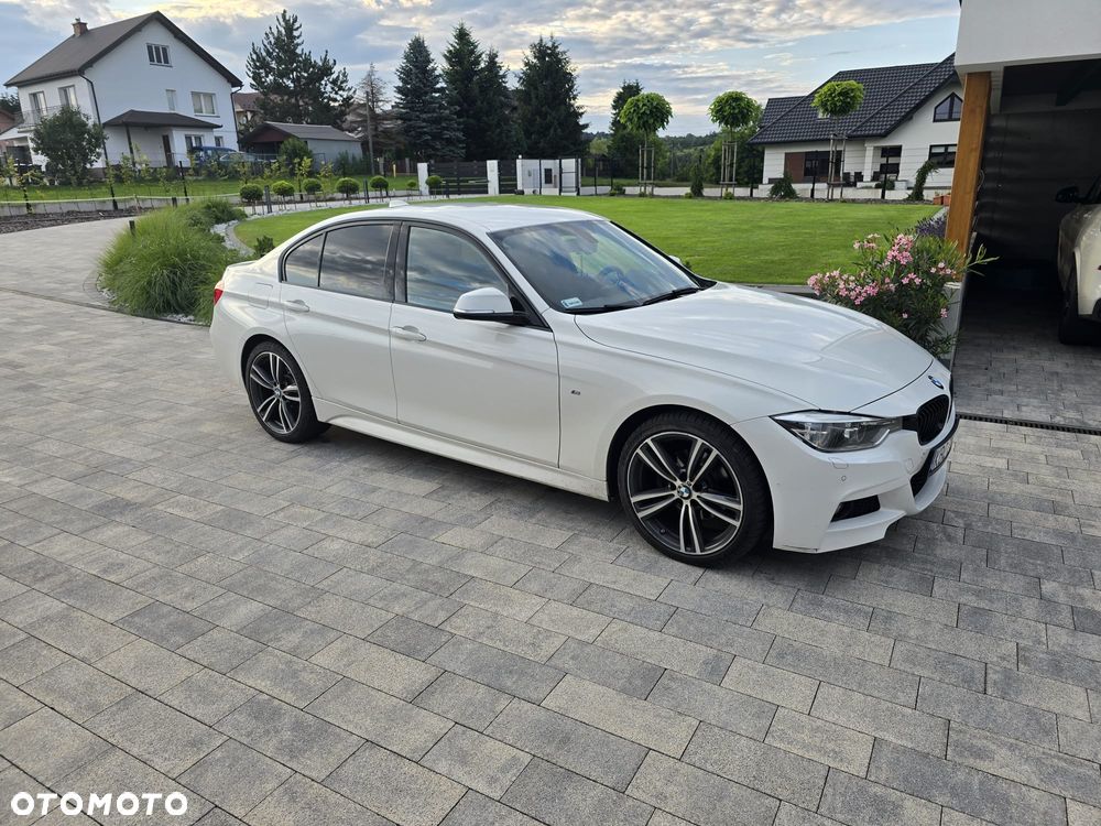 BMW Seria 3 320d M Sport Shadow - 1