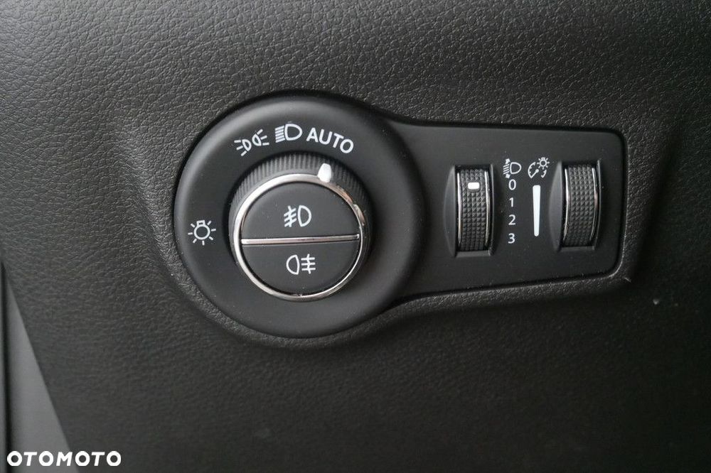 Jeep Compass - 25