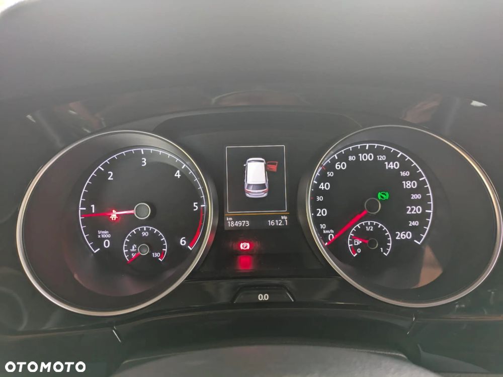 Volkswagen Touran - 15