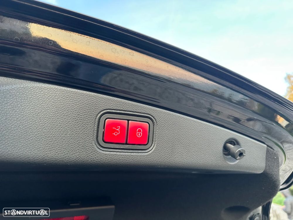 Mercedes-Benz E 53 AMG 4-Matic+ - 14