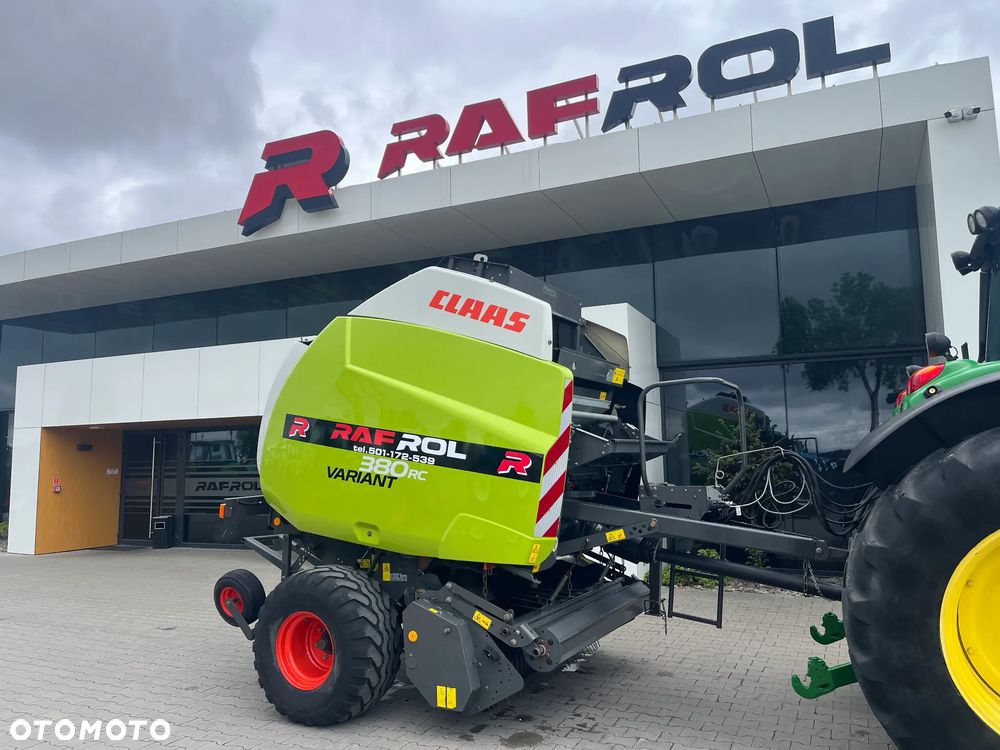 Claas Variant 380 RC Pro - 1