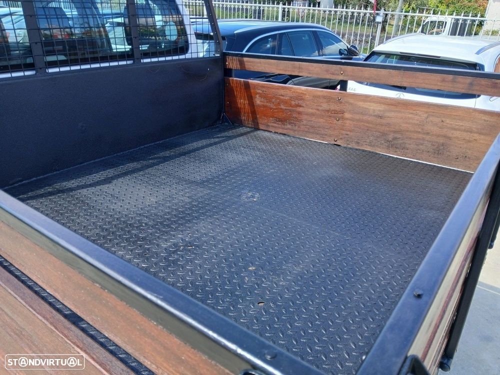 Toyota Hilux 2.4 D-4D 2WD CD - 9