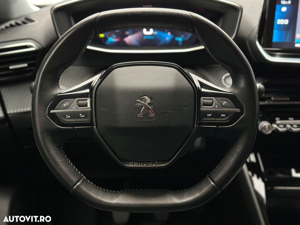 Peugeot 2008 1.2 PureTech Turbo S&S Allure - 8