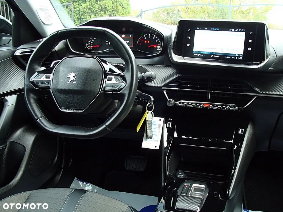 Peugeot 2008 BlueHDi 130 Allure S&S EAT8 - 15