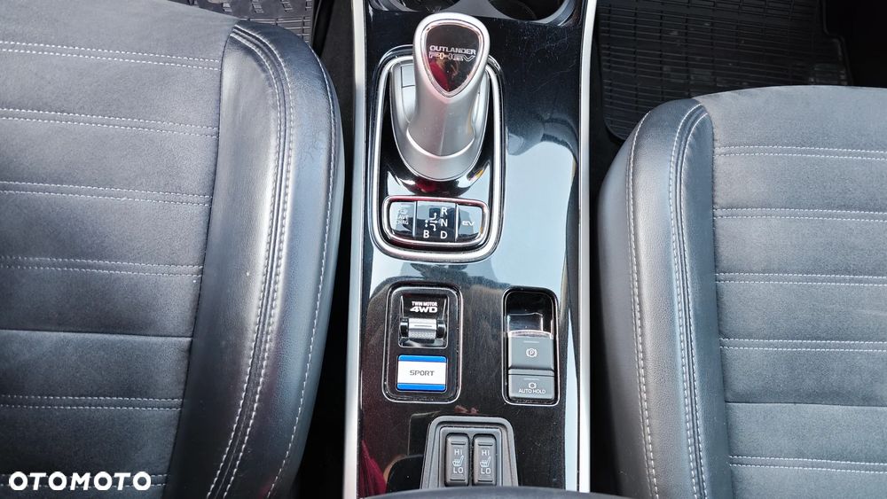 Mitsubishi Outlander Instyle - 9