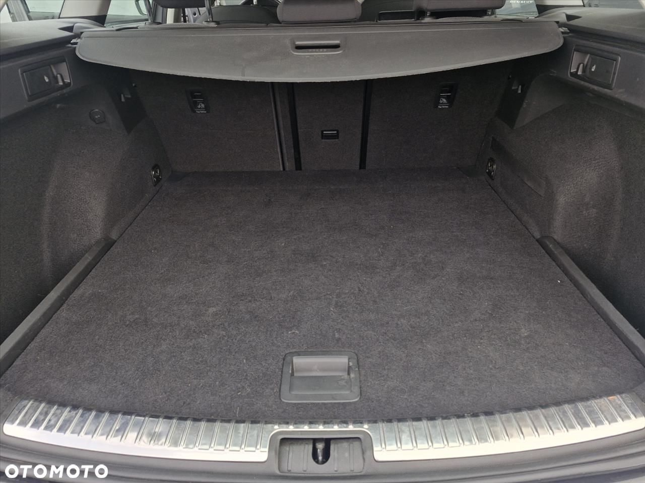 Seat Leon 1.6 TDI Style S&S DSG - 10